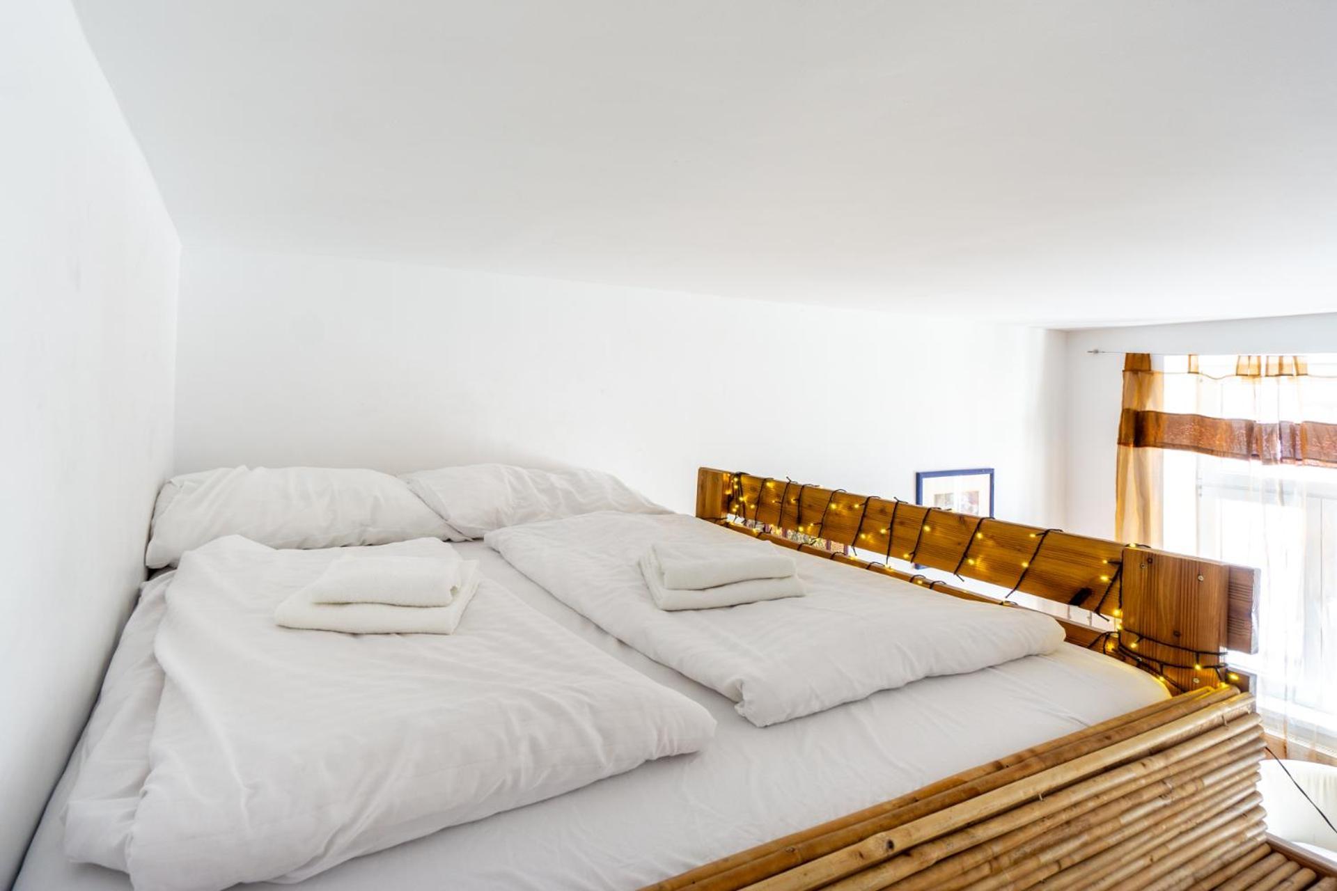 Apartment 5 Stops Away From City-Centre Wina Bagian luar foto
