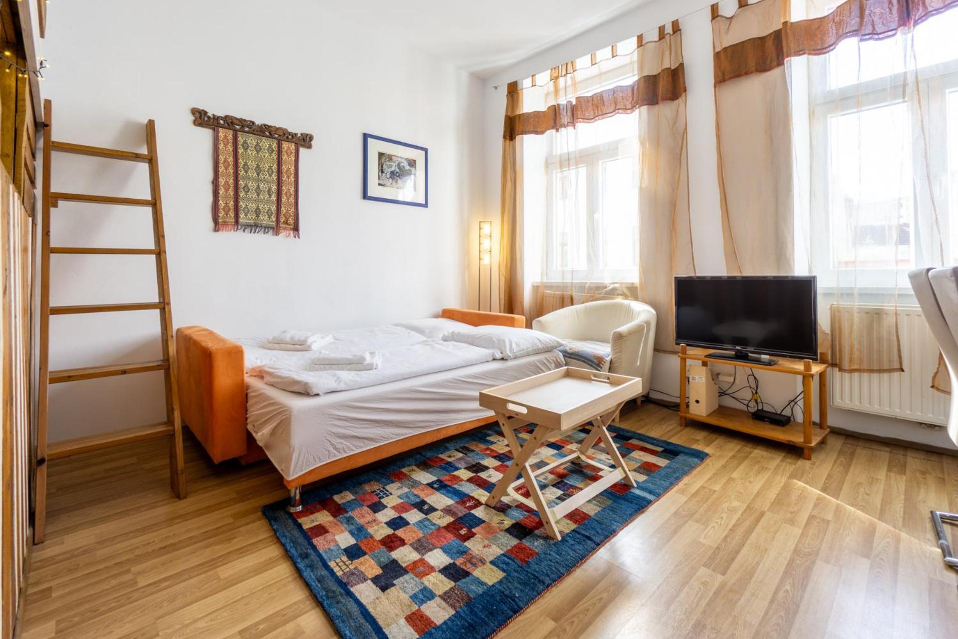 Apartment 5 Stops Away From City-Centre Wina Bagian luar foto
